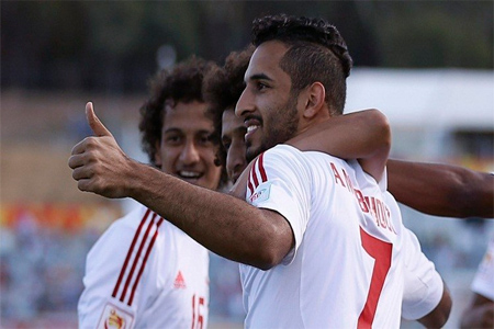 مهاجم المنتخب الإماراتي علي مبخوت