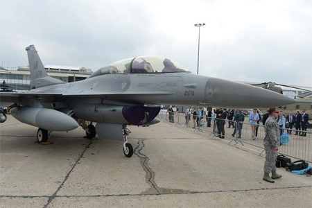 أرشيف - طائرة F-16 الأمريكية