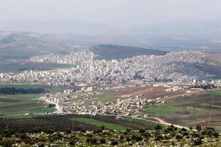 من عفرين على الحدود السورية التركية(أرشيفية)