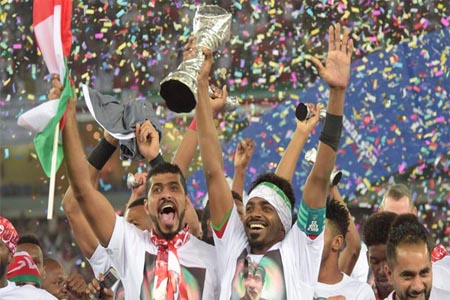 جانب من احتفالات منتخب عمان بلقب البطولة