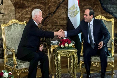 US Vice President Mike Pence shakes hands with Egyptian President Abdel-Fattah el-Sisi at the Presidential Palace in Cairo on Jan. 20, 2018.