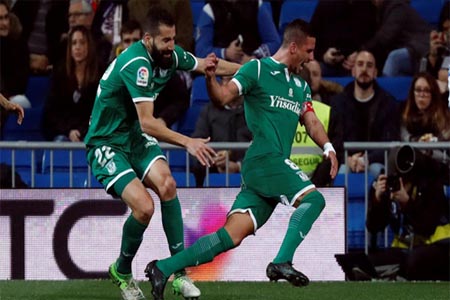 إراسو محتفلا بهدفه الأول