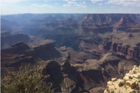 المنطقة التي تحطمت فيها المروحية - الأخدود العظيم