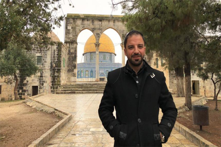 موظف الأوقاف فراس الدبس