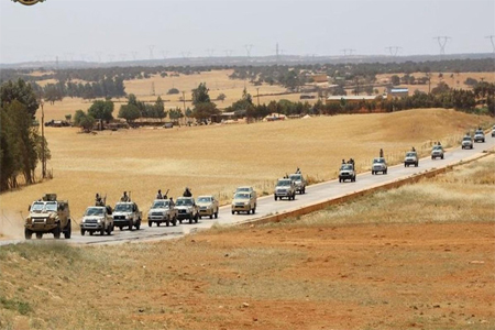 The Libyan army began to mobilize more troops around the town of Darnah.