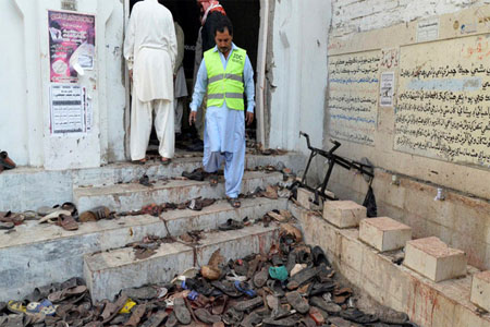 At least 19 killed in attack on Shiite mosque in Pakistan
