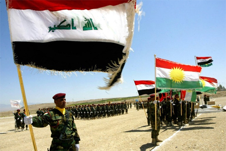 AFP أعلام العراق وإقليم كردستان