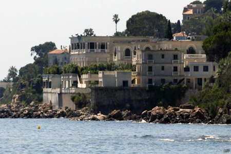 غلق الشاطىء أثار جدلا في فرنسا