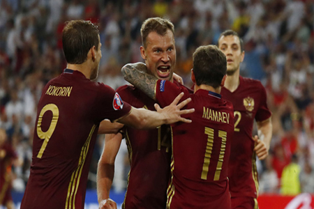 فرحة بازيل فيروزتسكي باحازه هدف التعادل