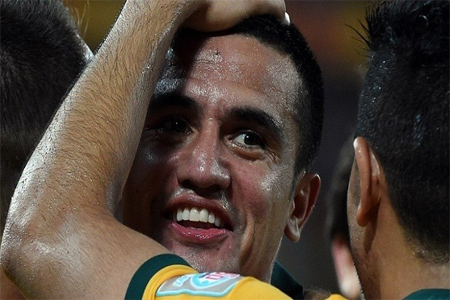 الأسترالي تيم كاهيل بعد تسجيله في شباك الصين في ربع نهائي كأس آسيا لكرة القدم