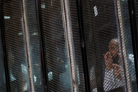 محاكمة أعضاء جماعة الإخوان المسلمين (صورة أرشيفية)