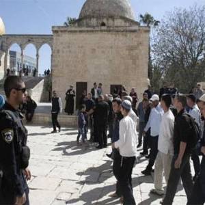 أكثر من 1000 مستوطن يقتحمون المسجد الأقصى